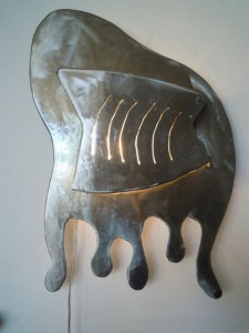 Medusa, 2012 - applique in metallo lucidato e laccato - cm 32x45, foto fornita da Marianna Accerboni