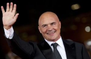 L'attore Luca Zingaretti sul red carpet per la presentazione del film "La kryptonite nella borsa" all'auditorium Parco della Musica, oggi 2 novembre 2011. ANSA / CLAUDIO PERI, foto fornita da Volpe e Sain