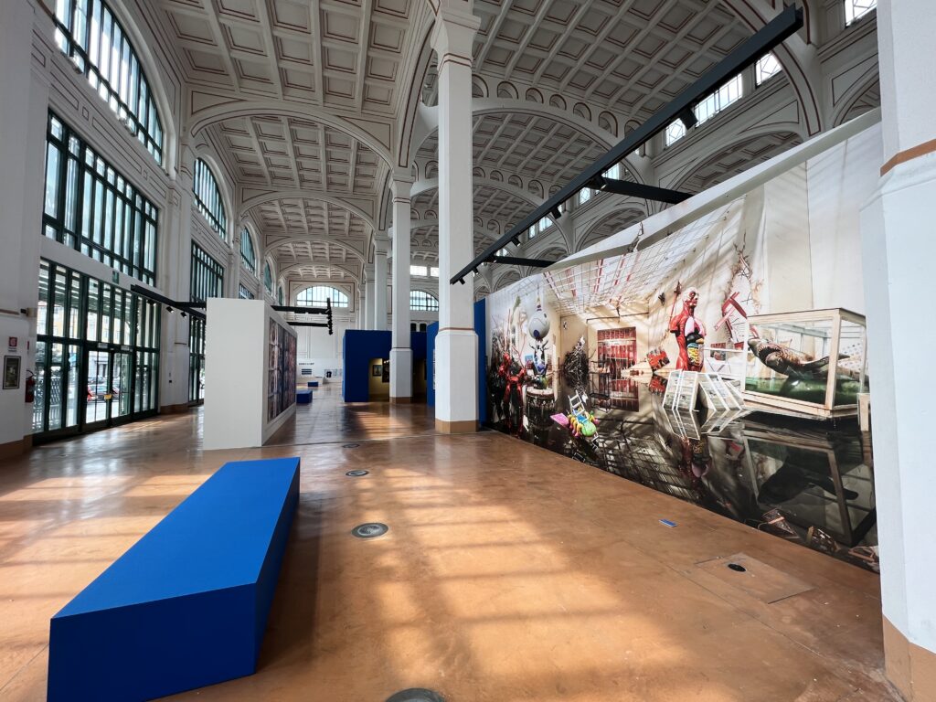 Mostra fotografica di David LaChapelle,Fulmini, Salone degli Incanti Trieste, foto dell’inaugurazione di Laura Poretti Rizman